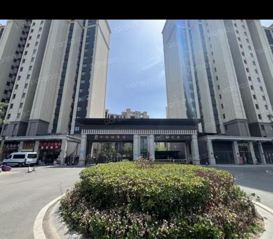 山东省济南市章丘区中骏·柏景湾南区8号楼2-503室