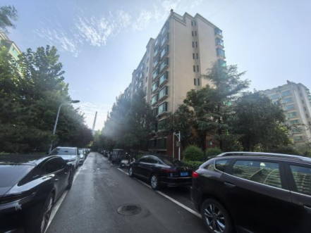 山东省济南市天桥区标山路14、16号香江花园1号楼2-302房产