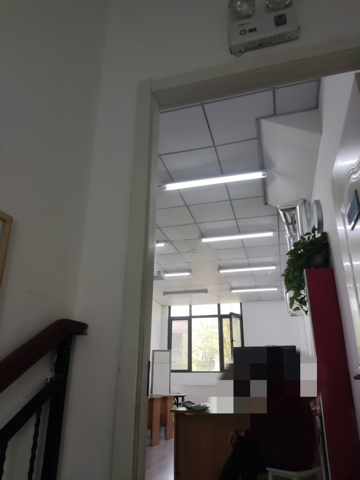 济南市市中区鲁能领秀城二十七区15号楼106商铺