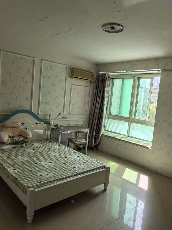 山东省济南市历城区花园路80-1号2-401及地下室