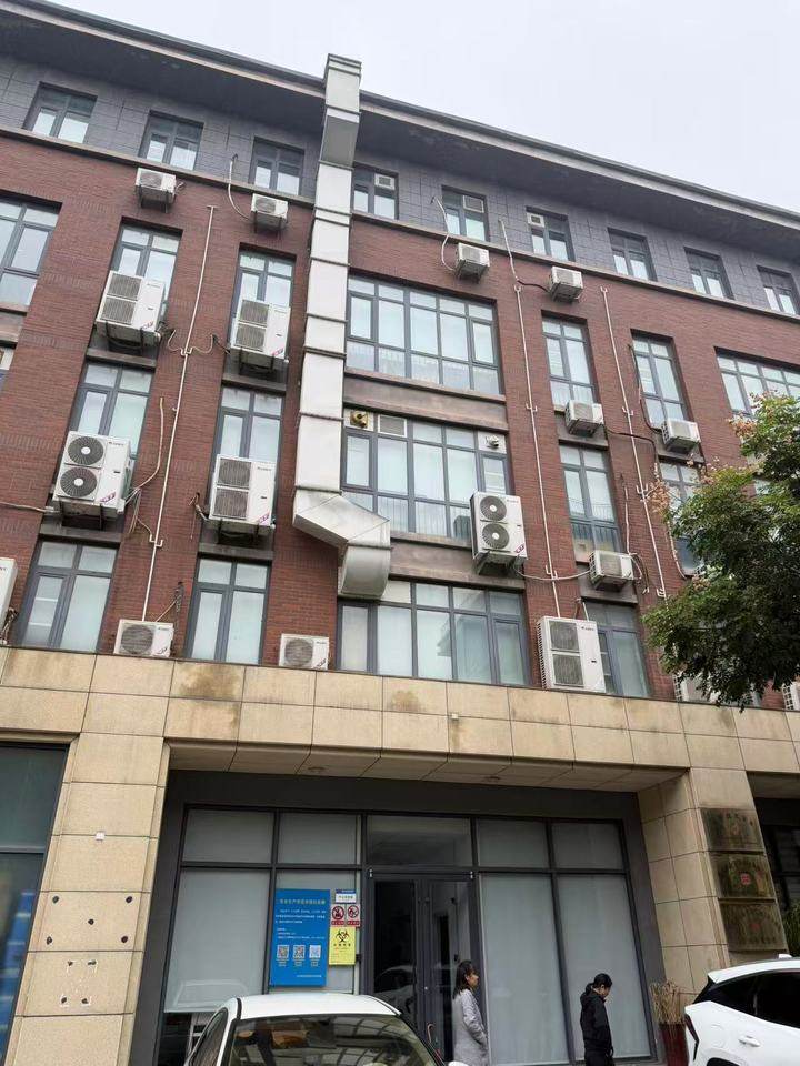 济南市槐荫区二环西路美里路777号济南农产品贸易中心仓储加工配送区42号楼101、102、103