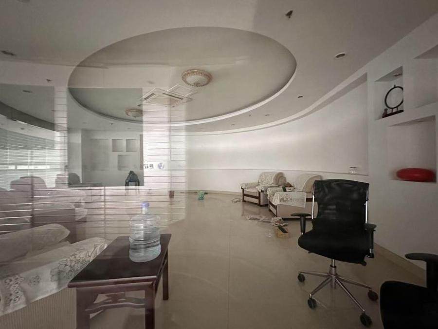 济南市高新区舜华路2000号舜泰广场11号楼3-1202房产及附属车位7个