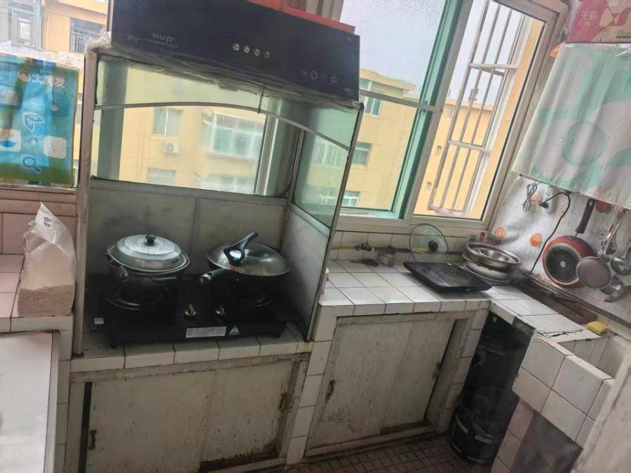 济南市历城区工业北路172号西院黄台电厂第二宿舍15号楼2-601房产（房产证号为：历城006683）