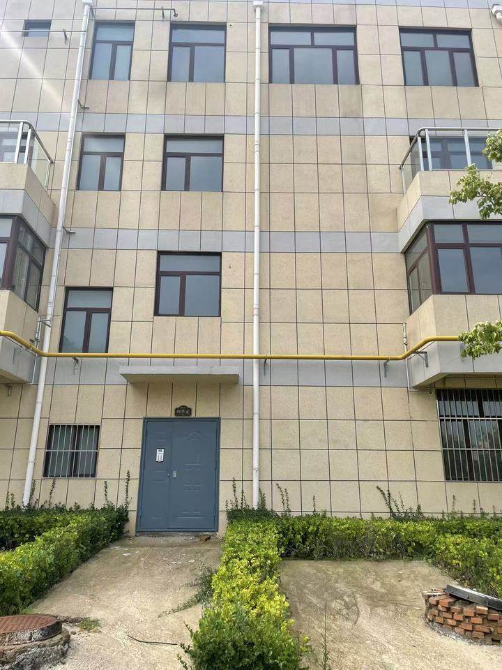 被执行人名下位于济南市章丘区章莱路7706号龙湾福邸·龙腾苑4#(1）2-601房产