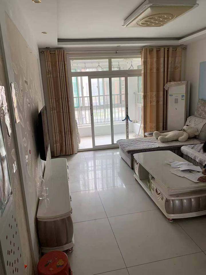 山东省济南市章丘区龙泉路699号君临天下小区9号楼405号（实际楼号10号楼3单元401）房产及配套房一处