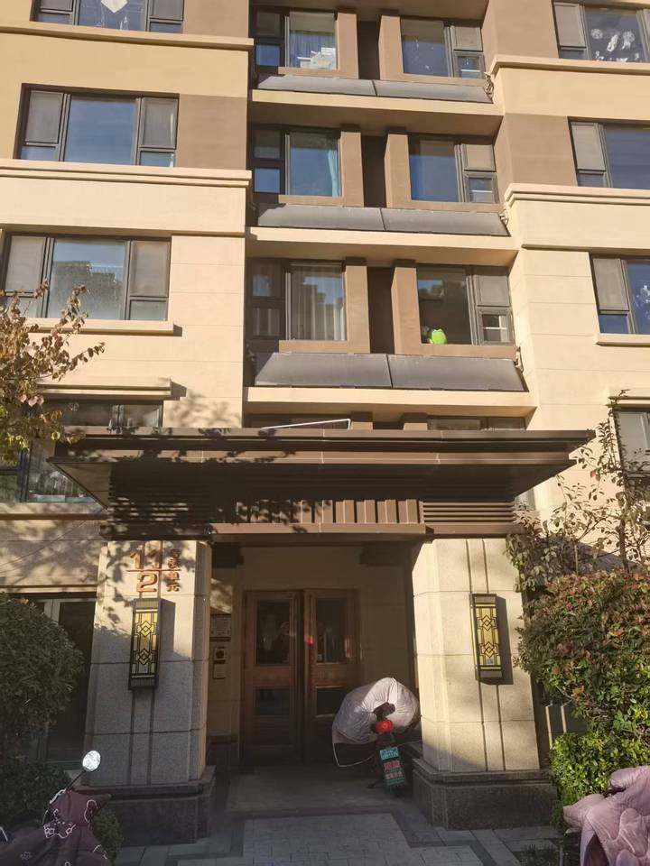 济南市章丘区唐王山东路8997号中麓府一期11（Z-12）号楼2-1802房产