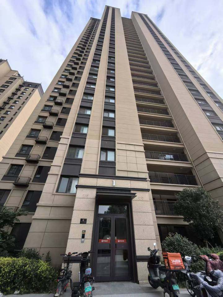 山东省济南市长清区赵家营村以北，刘长山路以西印尼济西新城地块一阳光御境小区8号楼2201室