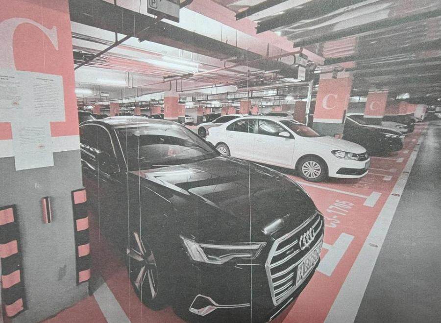 济南市市中区望岳路1766号融汇爱都一区地下车库-1754停车位（不动产权证号：济南20170098912）