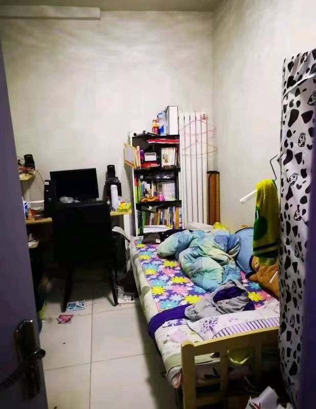 济南市槐荫区明星小区4号楼2-202