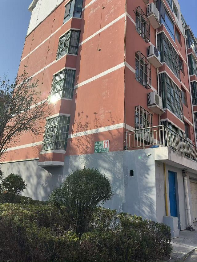 被执行人名下位于济南市章丘区明水城区双山北路南侧永大明珠东山花园第四组团11号楼604号房产