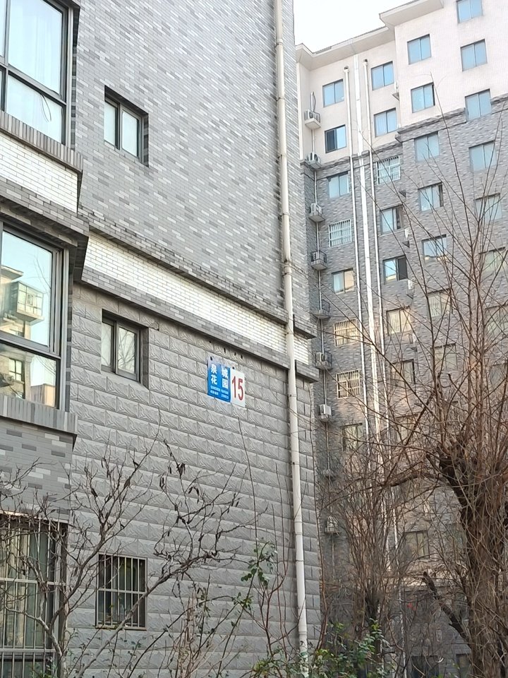 济南市槐荫区幸福街25号27号29号泉城花园15号楼3-1002