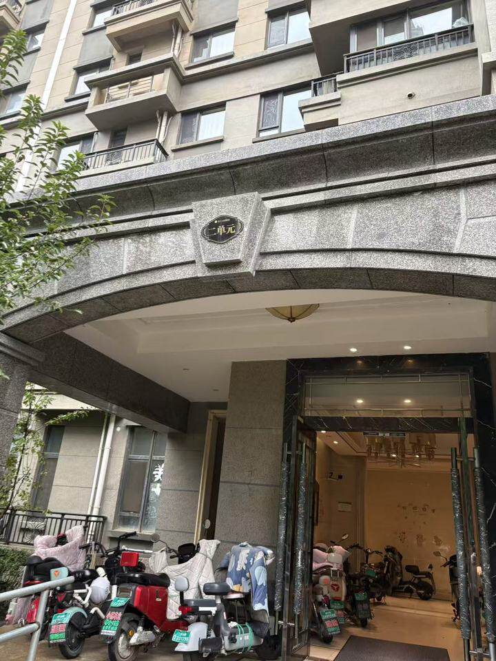 济南市槐荫区恒大金碧新城A-7地块16号楼2-1804