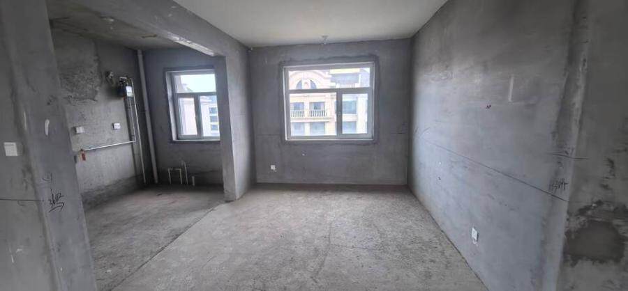 济南市莱芜高新区原山路99号水岸华庭5幢1单元601不动产