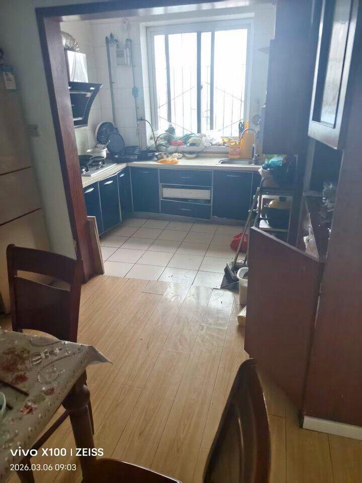 济南市槐荫区济齐路2号汇馨祥和苑小区12号楼1-702