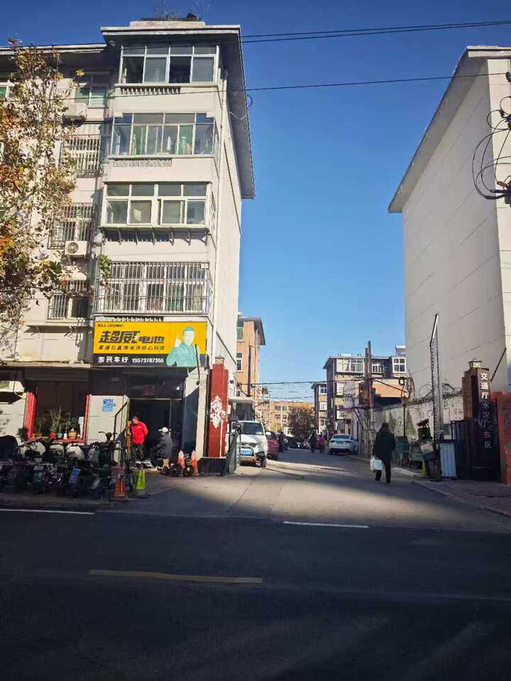 山东省济南市章丘区山泉路205号（交通水泥厂宿舍）5幢东二单元三层中户房产及储藏室一处