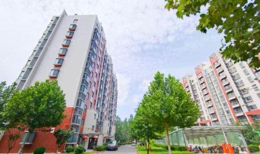 济南市章丘区明水街道世纪东路346号城建吉祥园6号楼2-102及附属用房及车位