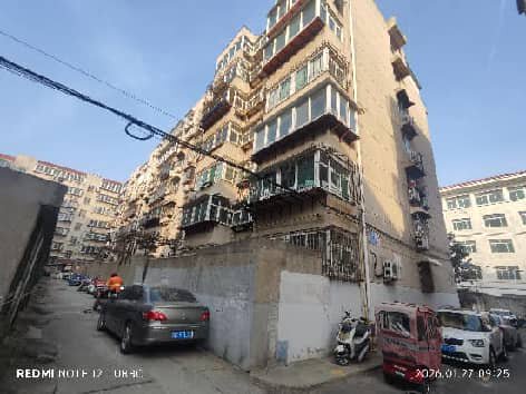 济南市市中区二七新村一区24号楼2-302房产及地下室