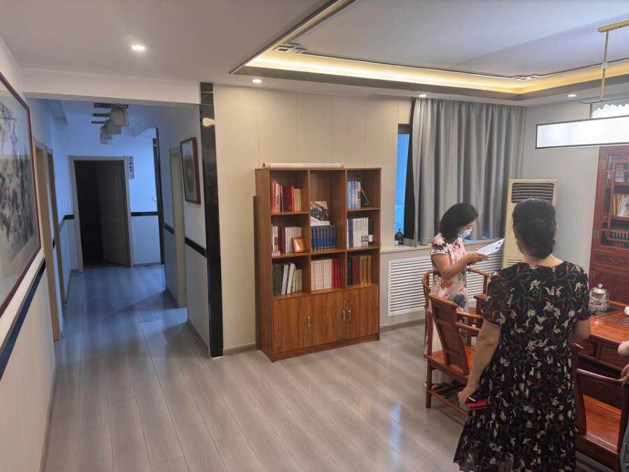 济南市历下区姚家镇窑头村东友谊苑小区2号楼1-105华森碧云天