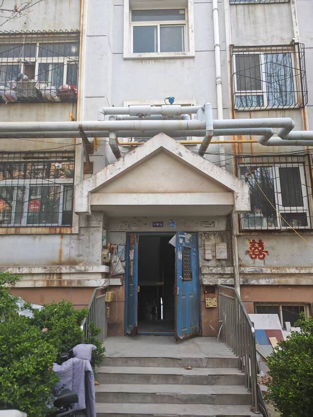 济南市天桥区药山花园东区5号楼1-701室住宅