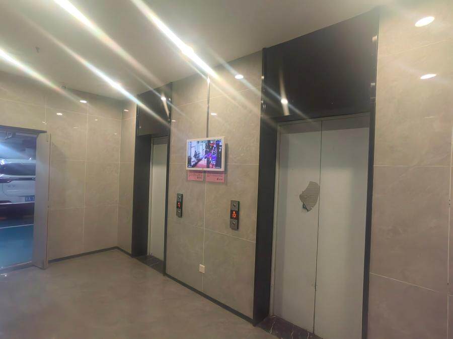 济南市历下区正丰路1166号绿地华隆大厦2号办公205