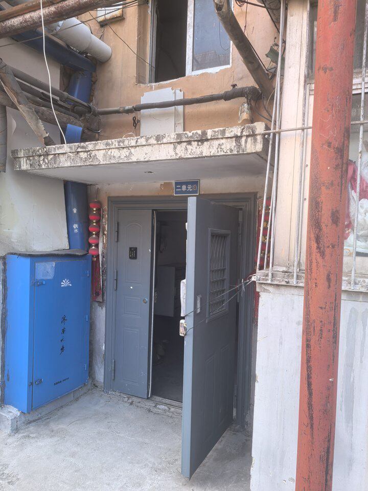 济南市市中区馆驿街小区7号楼2-303室住宅