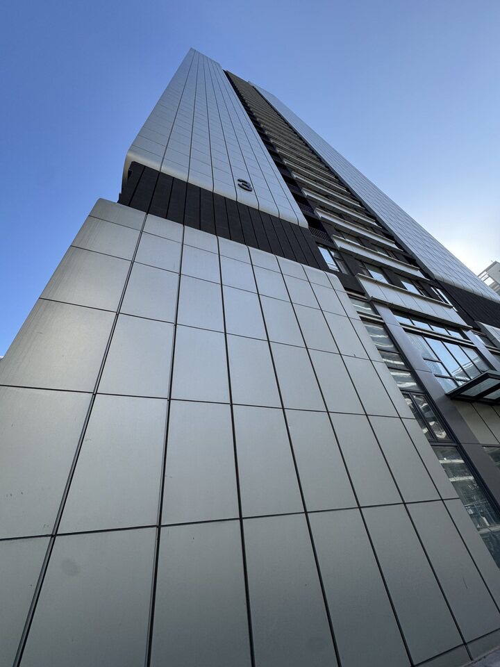 历下区山左路58号绿地中央公馆商业二区3号楼308