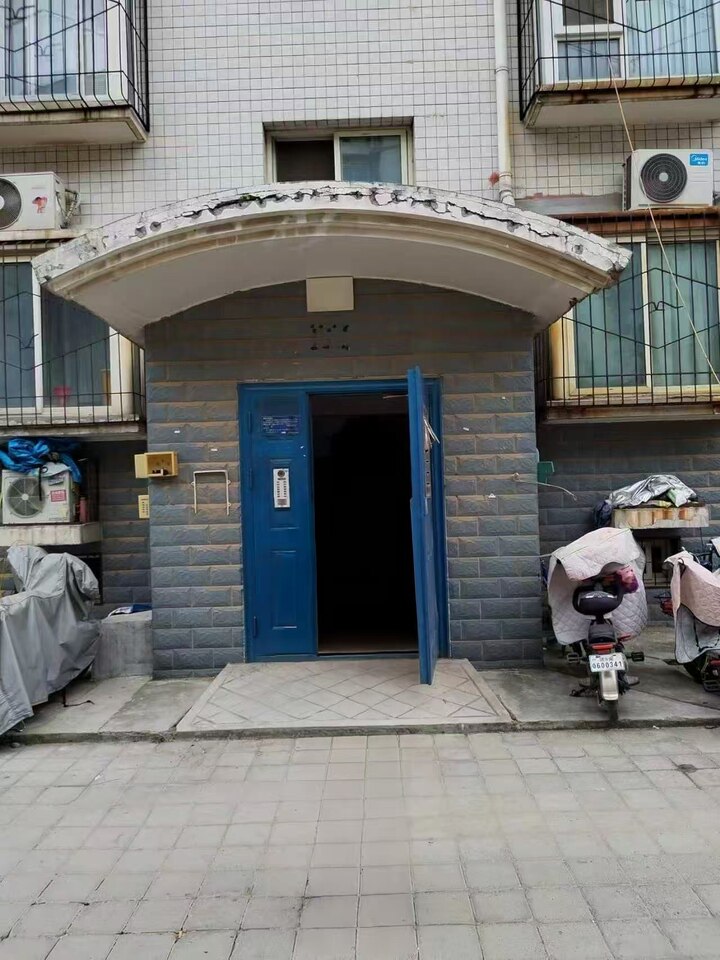 济南市天桥区小清河北路66号天和园小区三区（秋园）8号楼2-601