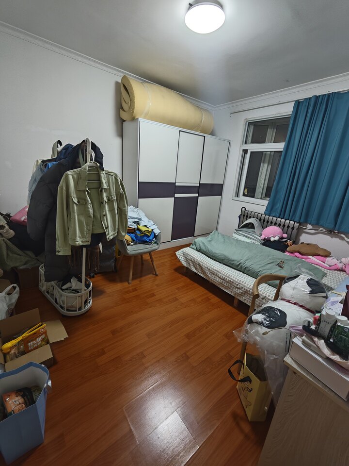 济南市天桥区明湖北路湖畔苑小区大明翠庭4号楼1-2506