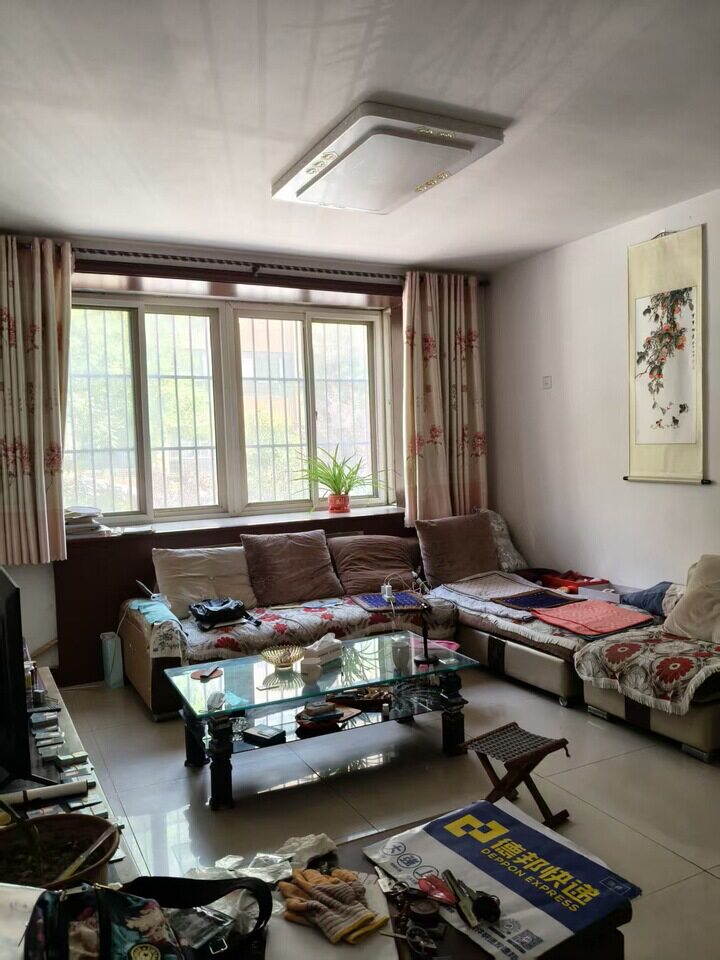 山东省济南市济阳区开元大街180号西区12号楼2单元101室及附属储藏室三发舜鑫苑