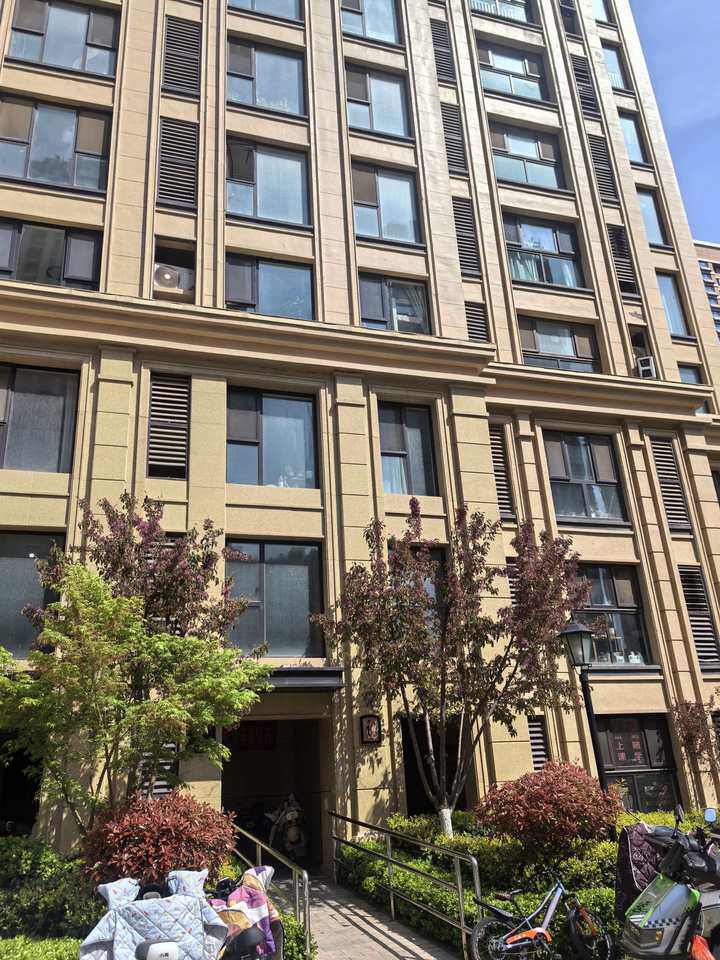 济南市长清区紫薇路 5577号兰园 13 号住宅楼 802 房产