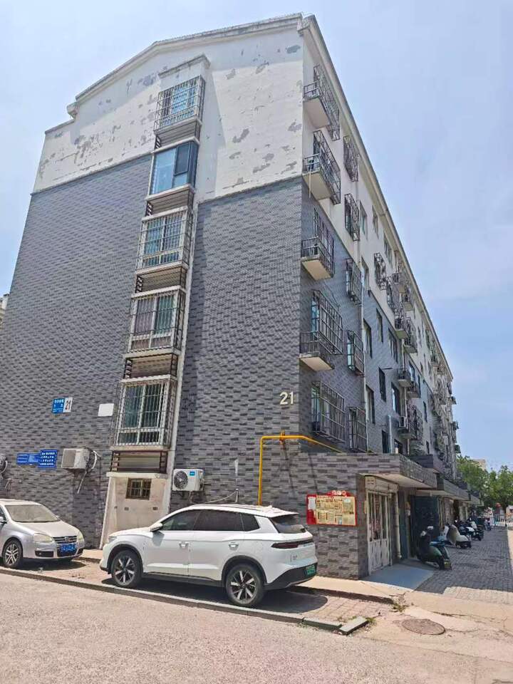 济南市章丘区明珠怡和家园住宅小区21号楼101房产一处