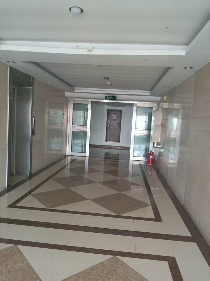 济南市历下区高新区会展西路88号1号楼1-2428室香格里拉