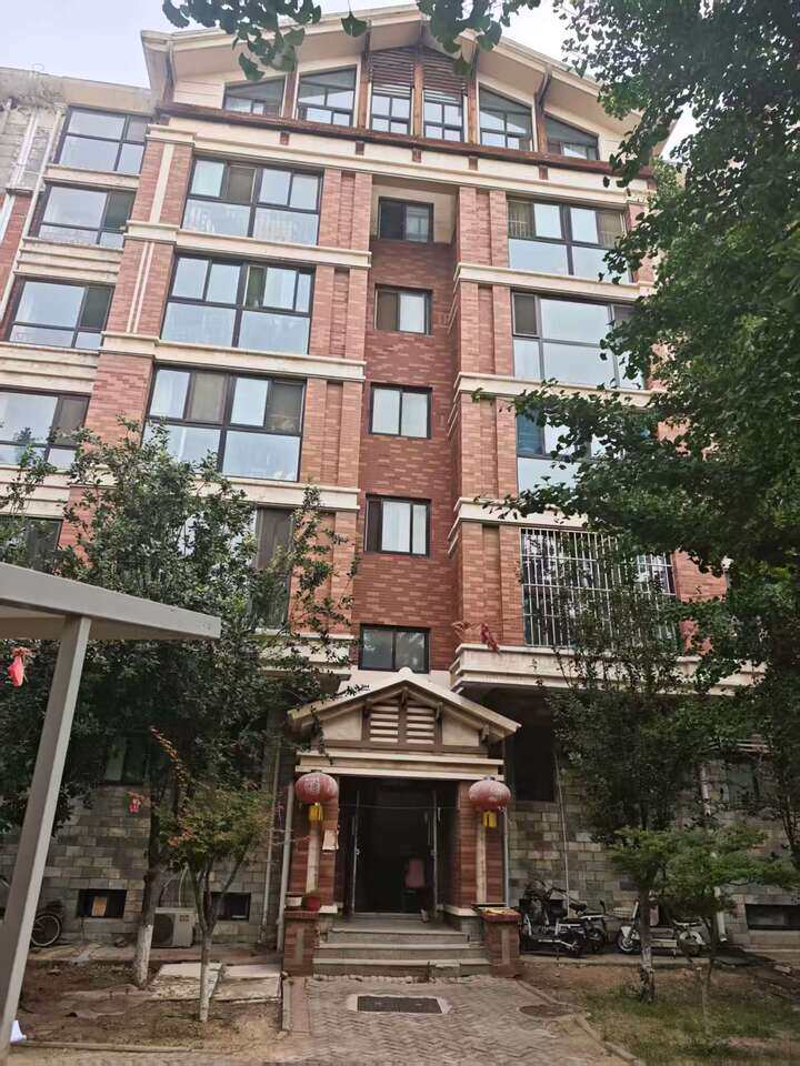 济南市章丘区齐鲁涧桥小区2-12号楼405房产一处及附属物