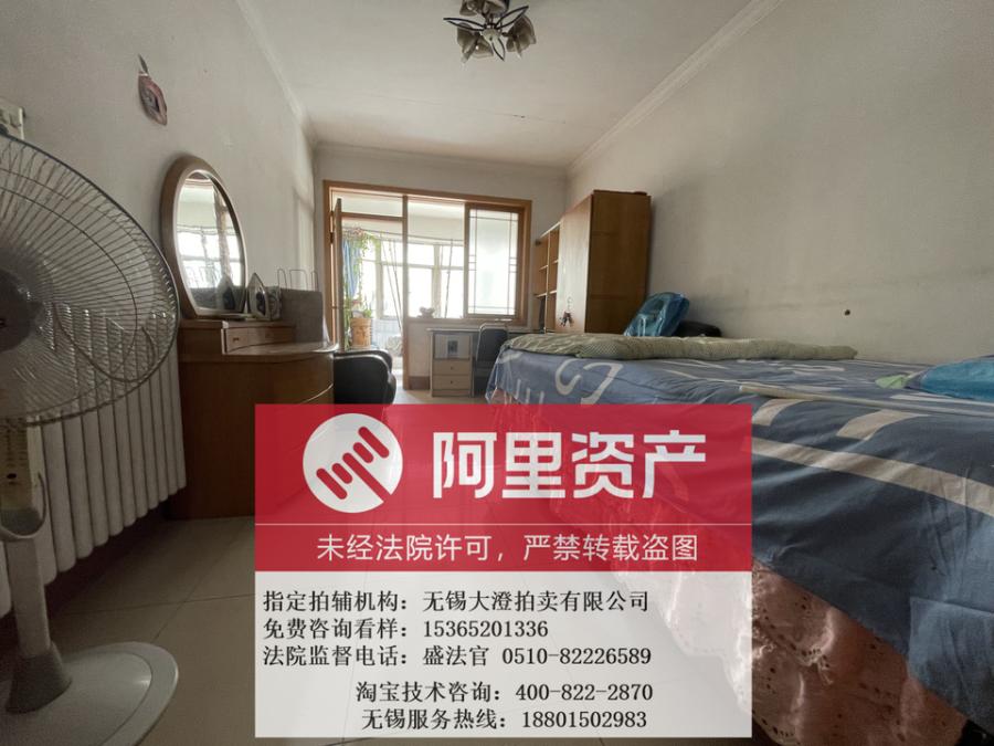 山东省济南市历城区七里堡村北4号楼2-302的不动产