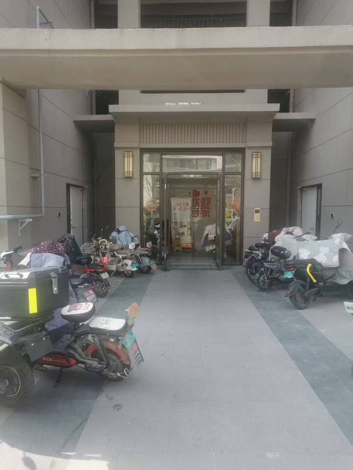长清区世茂云清府3号楼一单元2603室