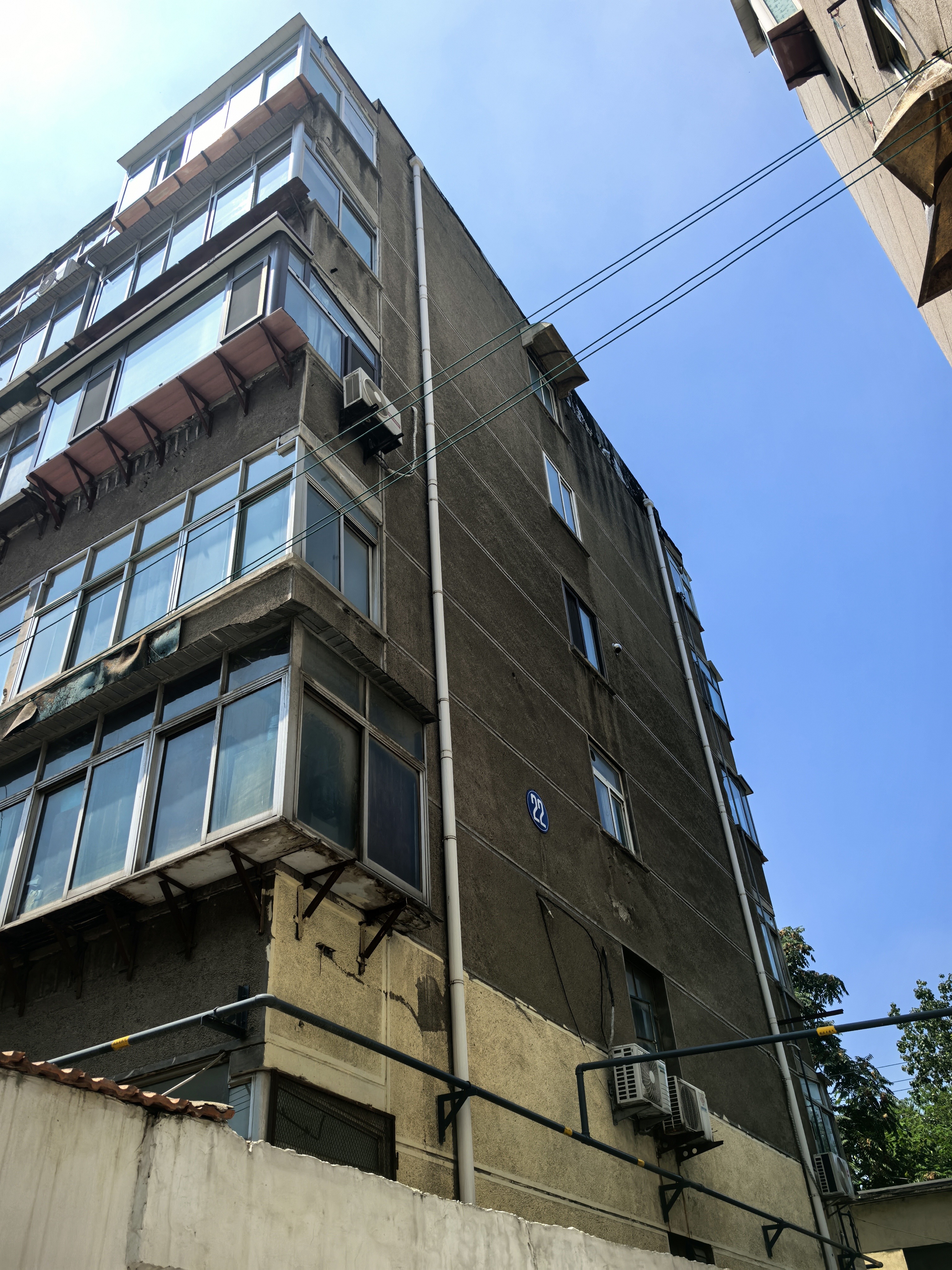 济南市市中区泺源回民小区22号楼1-203房产