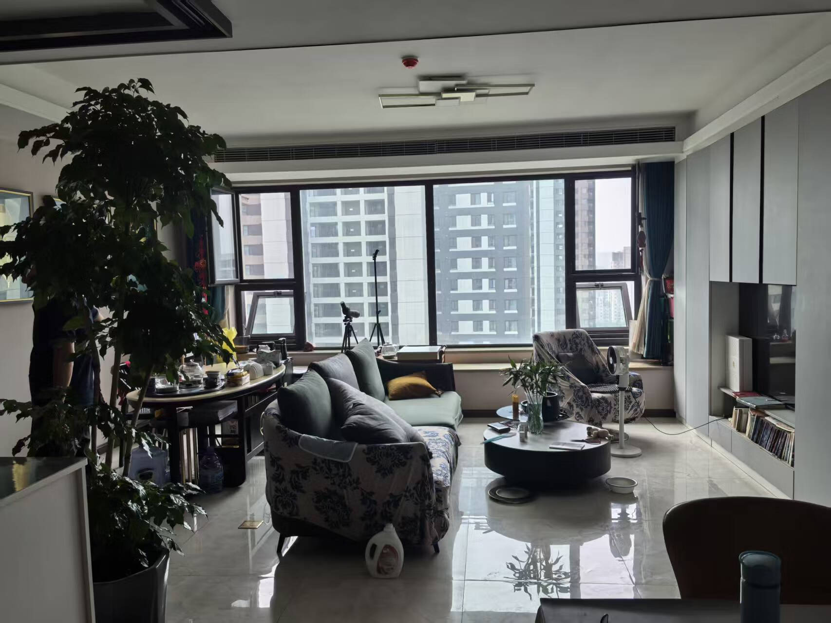 山东省济南市历下区花园东路1997号万科翡翠公园小区5号楼2-2202号房产