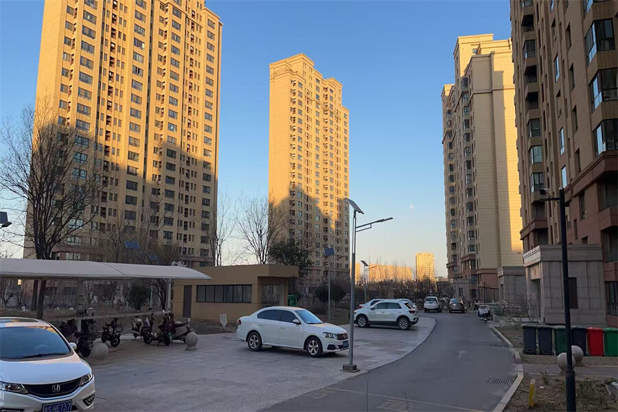 山东省济南市莱芜区鹿鸣北路666号汉和浦江水岸园20号楼1-201号房屋