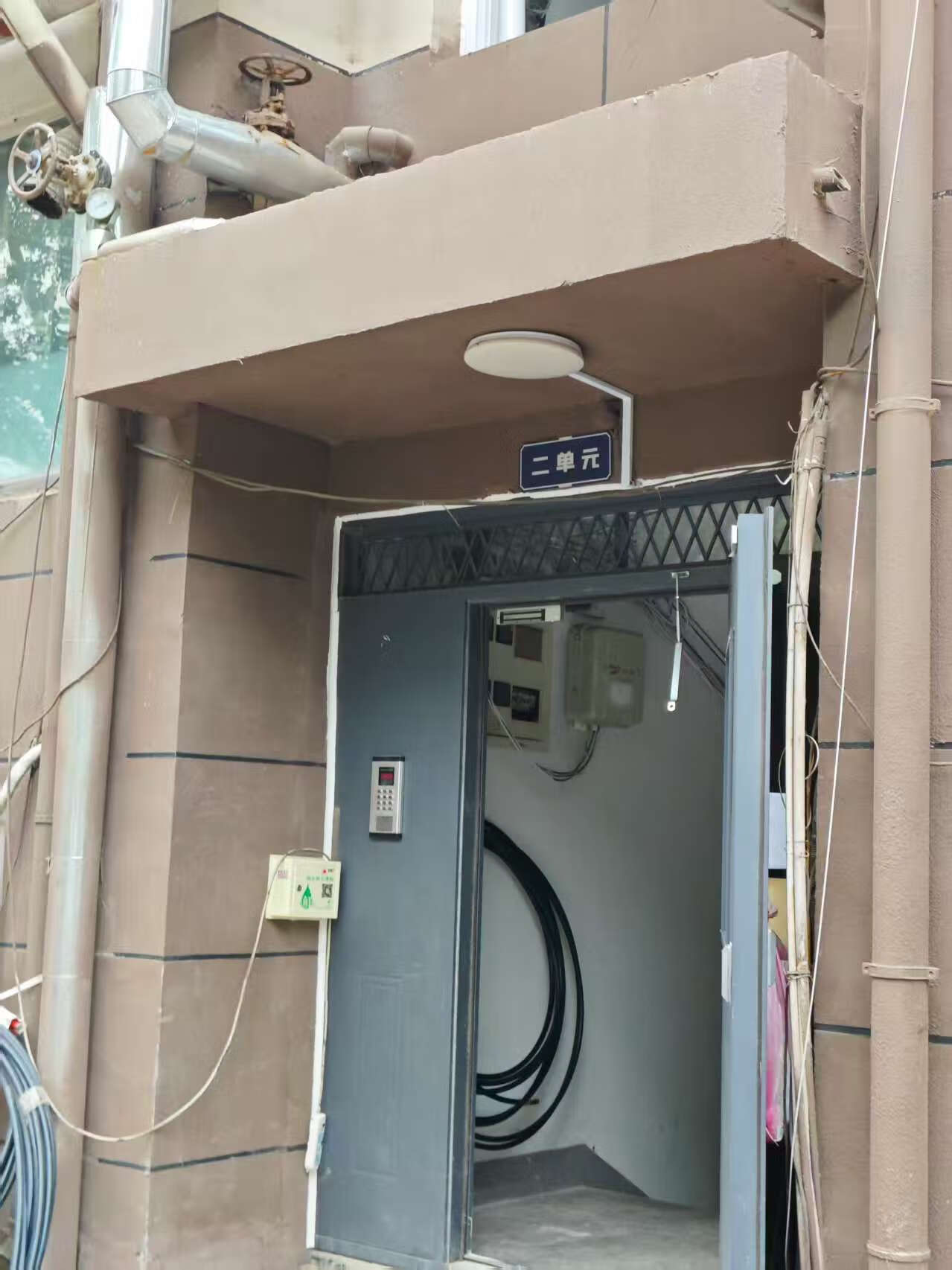 济南市历下区甸柳新村3区1号燕柳园3号2-502及历下区甸柳新村3区1号燕柳园3号（地下室20807室）