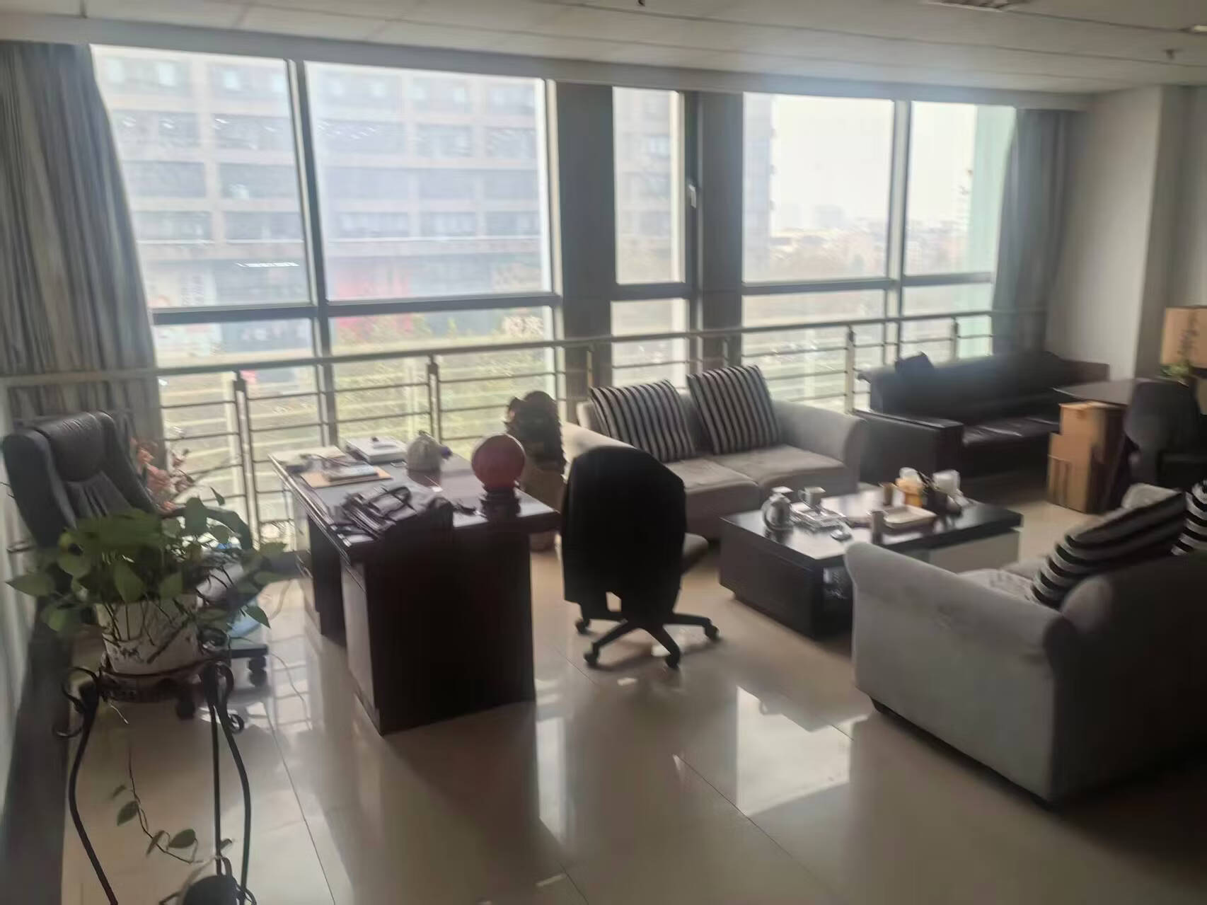 济南市历下区解放路30-1号7号楼10510商办