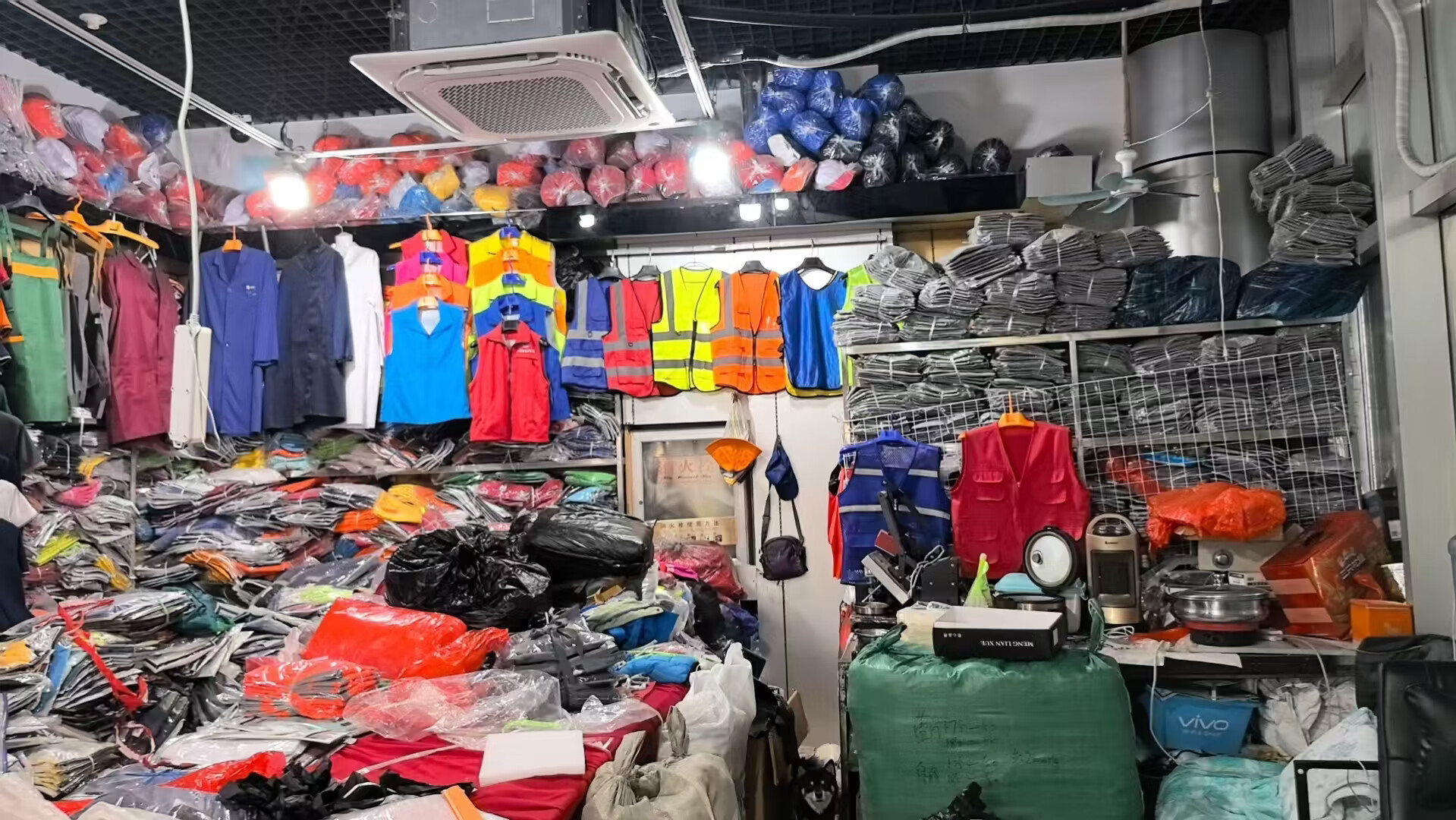 山东省济南市槐荫区槐荫区经一路258号路港商业广场1-101商办