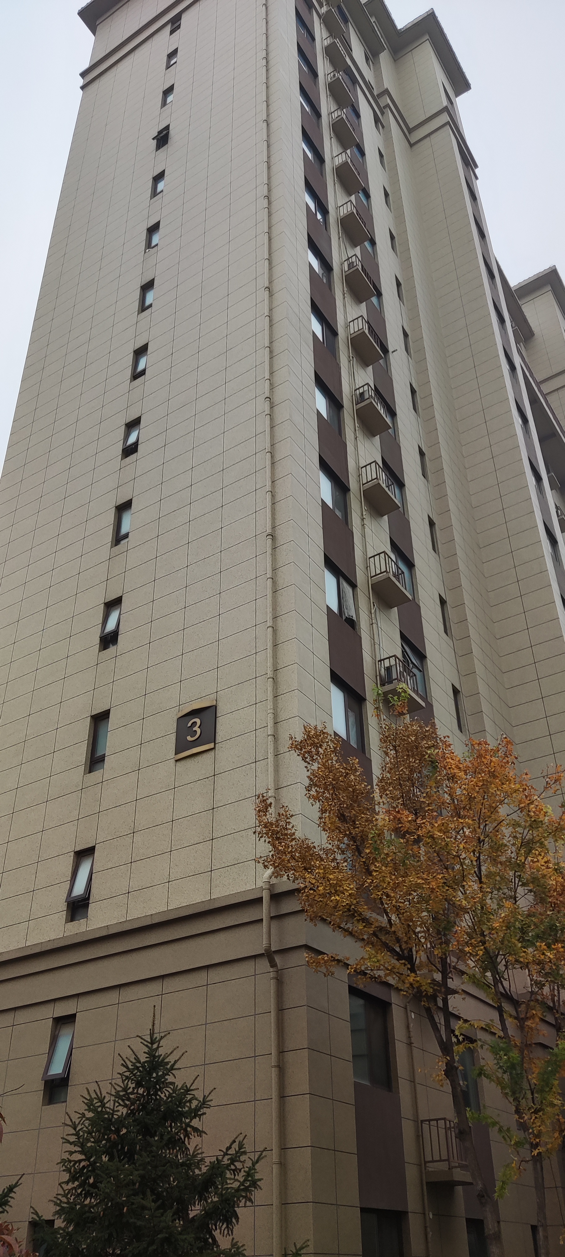 山东省济南市平阴县城云翠街以南五岭路以东平阴银丰公馆3号楼-112