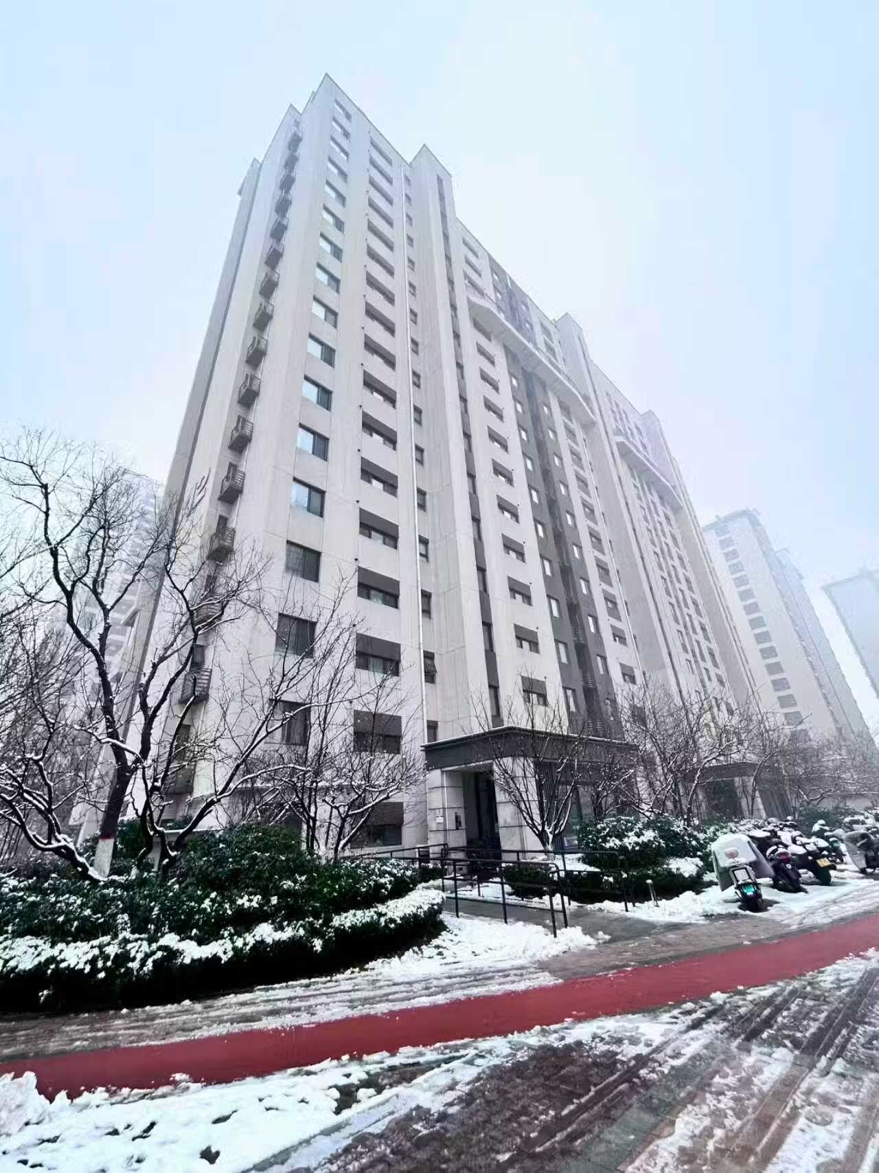 济南市历城区万科龙湖城市之光小区一区12号楼1-902