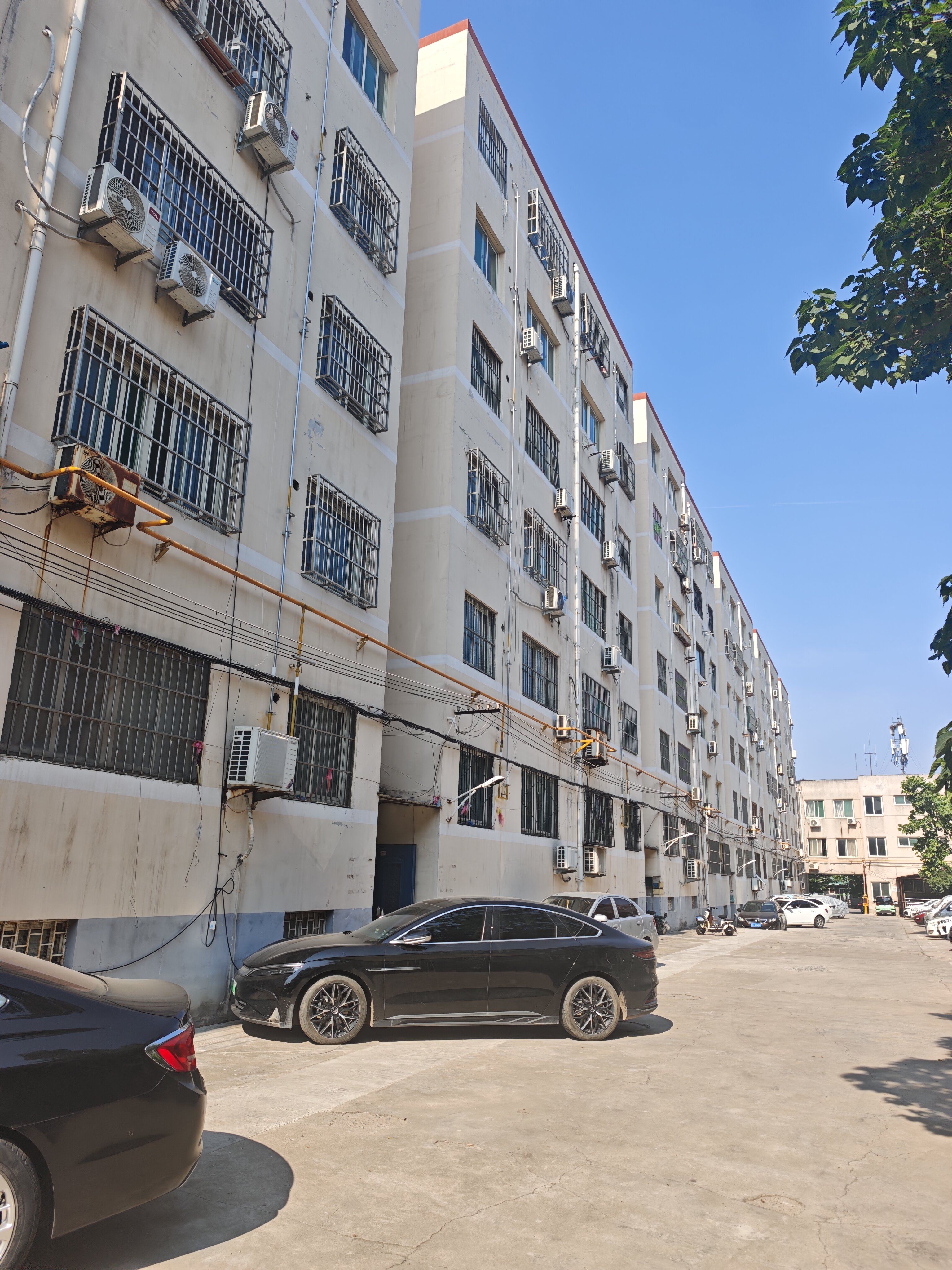 章丘区明珠小区北区52号楼配套房37