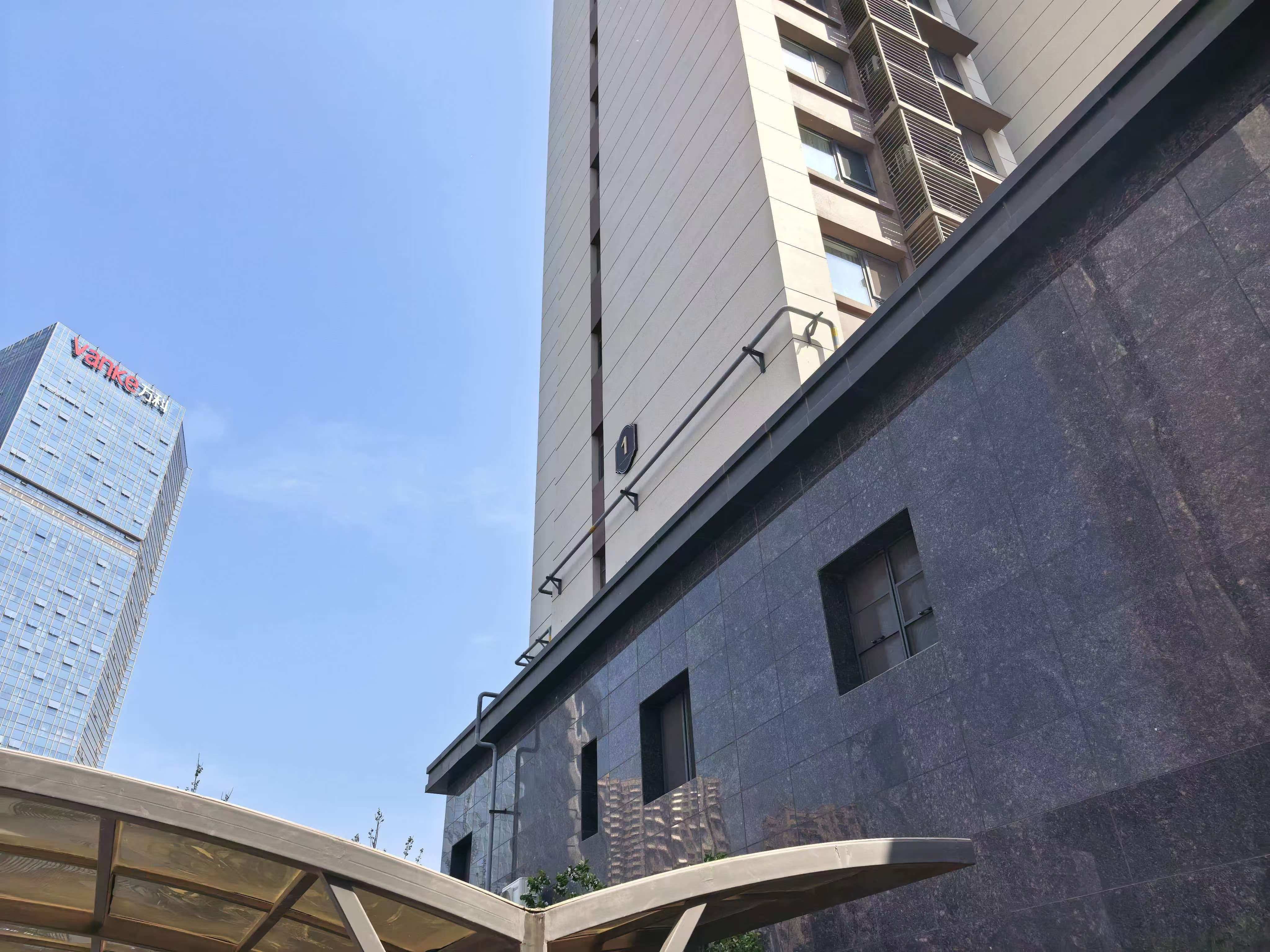 济南市历下区历山路 45 号明湖壹品苑 1 号楼 1-404