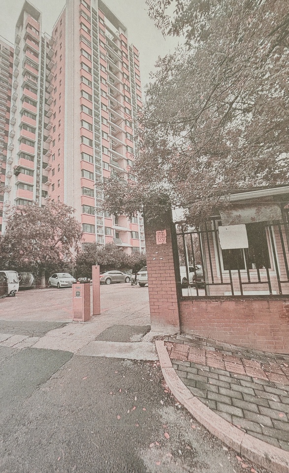 济南市历下区明湖东路787号保利大名湖二区2号楼403