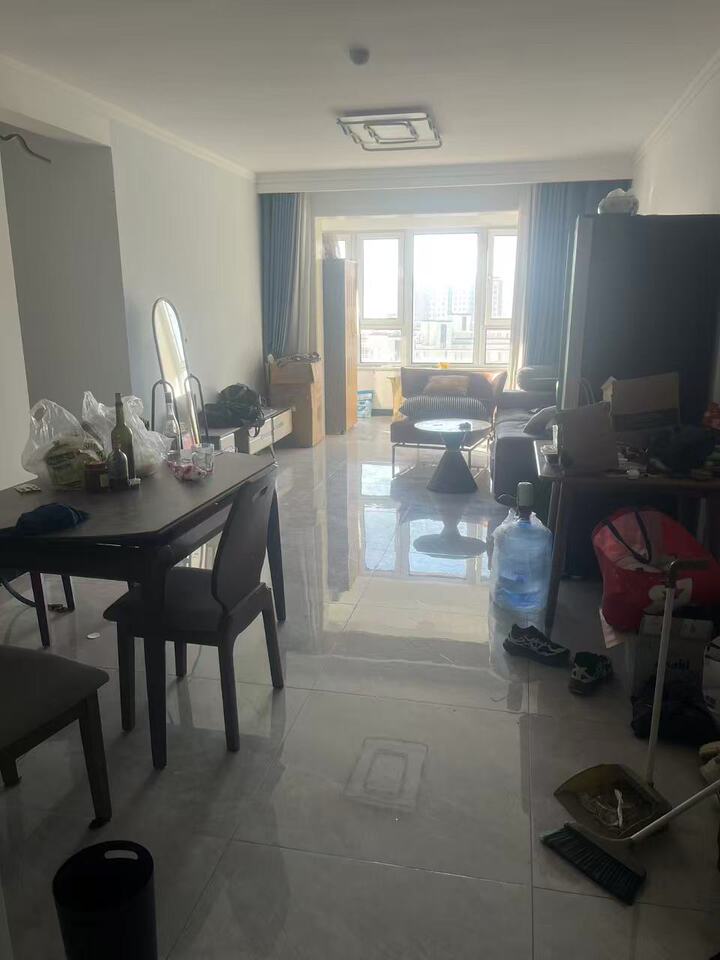 济南市历城区飞跃大道9549号劝学里花园4号楼1-2203