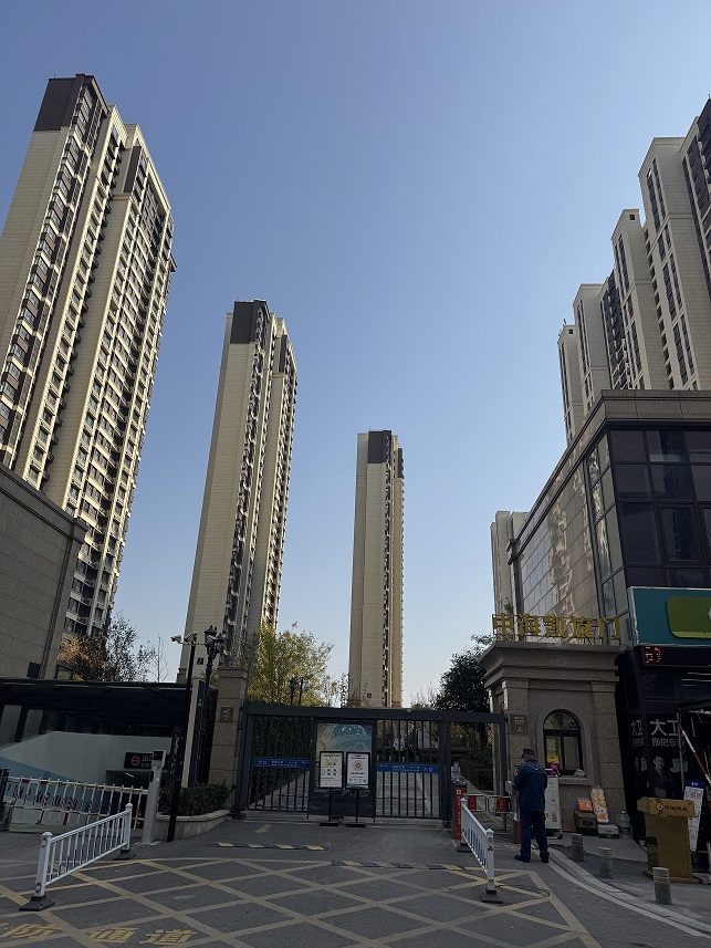 济南市历城区听水路88号中海凯旋小区6号楼2804室