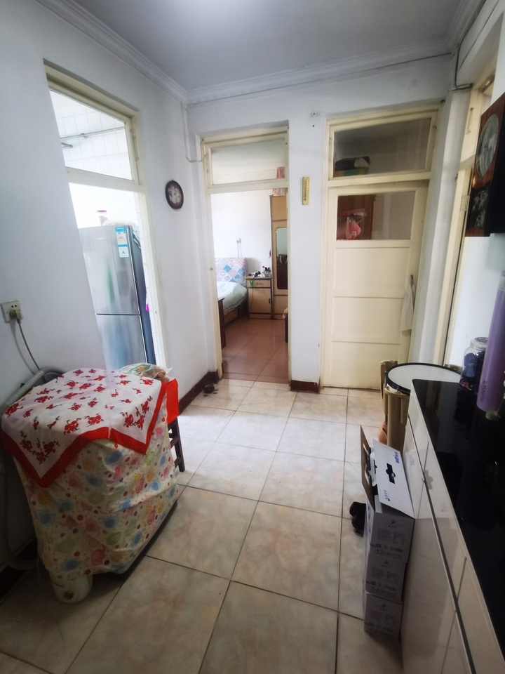 济南市历城区王舍人北街5号院10号楼3-301房产（附储藏室，不动产权证号：历城031860）