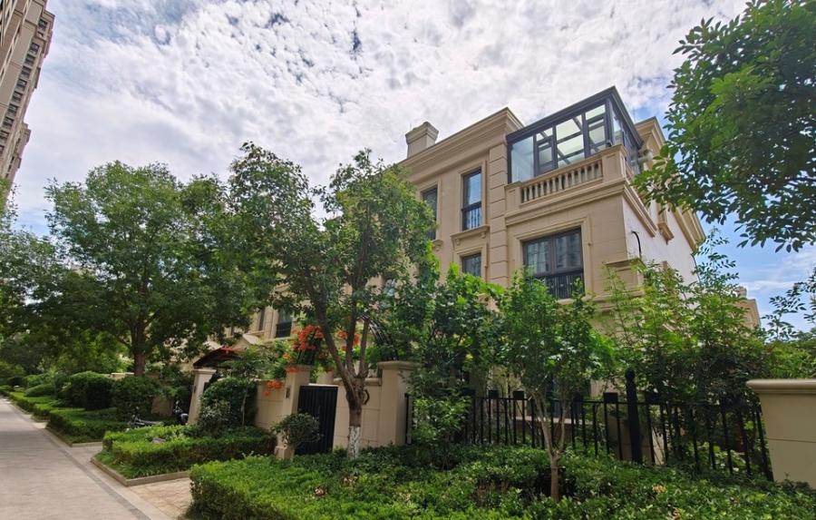 济南市历城区兴港路126号奥东花园14号楼102及奥东花园二期地下车库-115及奥东花园二期地下车库-116